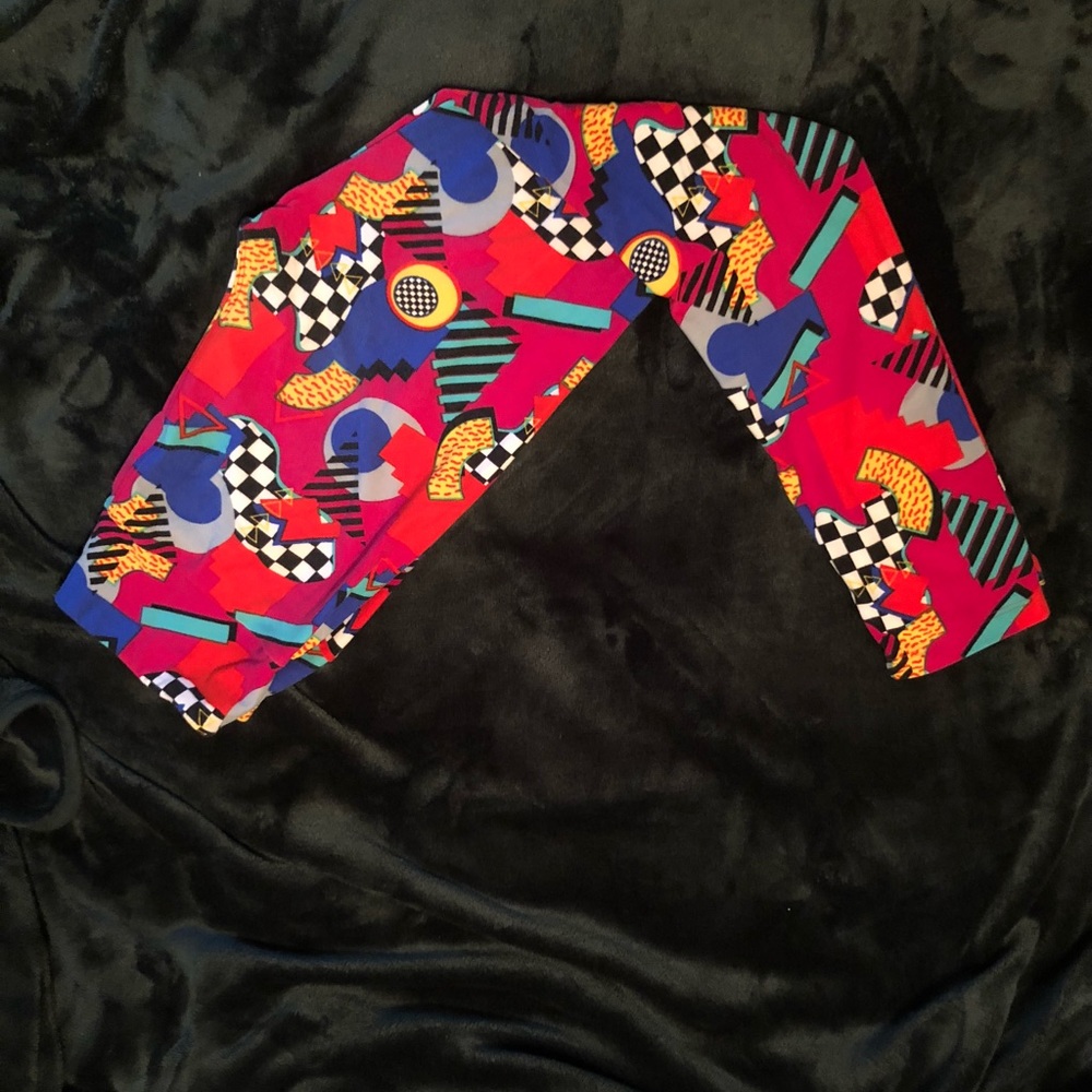 LuLaRoe Leggings 90’s wild style